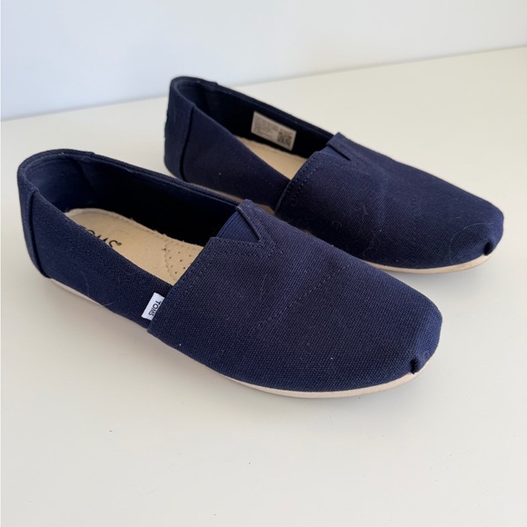 Toms Dark Blue Canvas Loafers Wear Good Slip On Shoes Women’s Size 6.5 - Picture 4 of 11